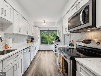 5802 Nicholson Ln APT 2-L03, Rockville, MD, 20852