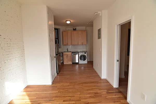 Rented by CNC-Assets | media 12