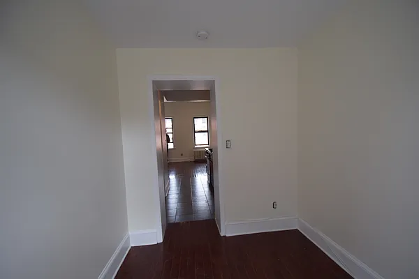 Rented by Rolling Stone Realty LLC | media 13