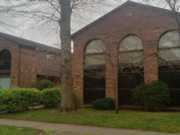 942 10th Ave APT 5, Huntington, WV 25701