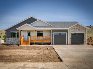 7431 Castlewood Dr, Summerset, SD 57718