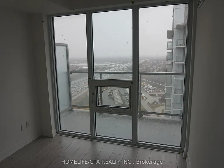 2033 Kennedy Rd #3501 — Photo 31