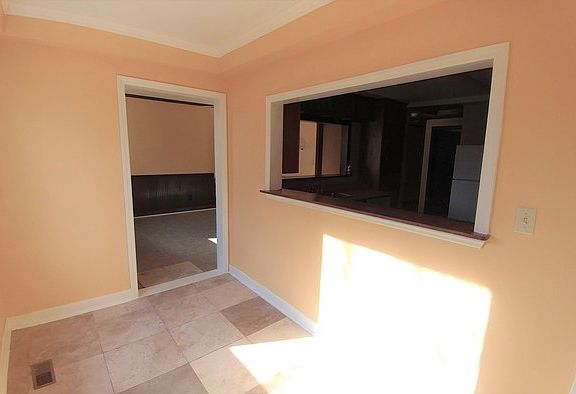 2nd image of 2286 Charlotte Hwy