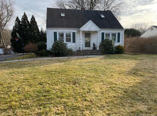 111 Inwood Rd, Trumbull, CT 06611