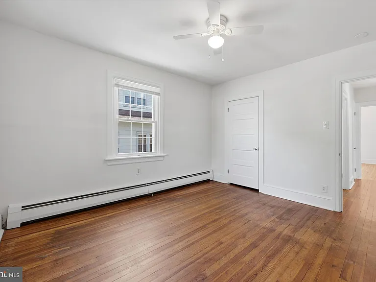 604 Grant Ave #1 — Photo 16