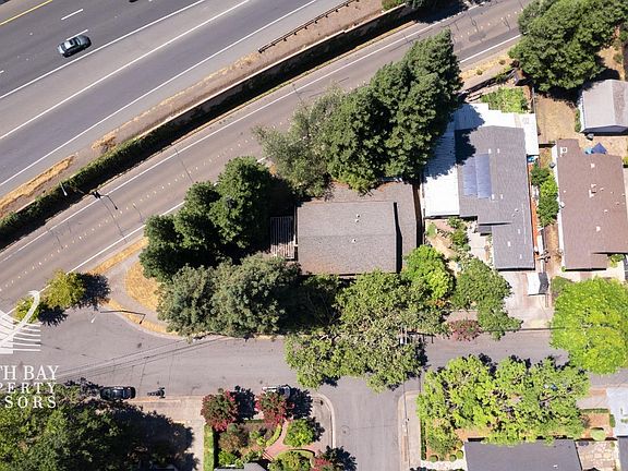 4th image of 1243 Ripley Street