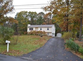 32 Tracy Rd, New Paltz, NY 12561