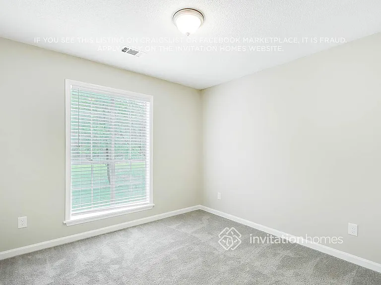 4469 White City Rd — Photo 14