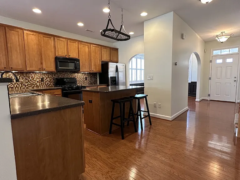 102 Jennel Way — Photo 9