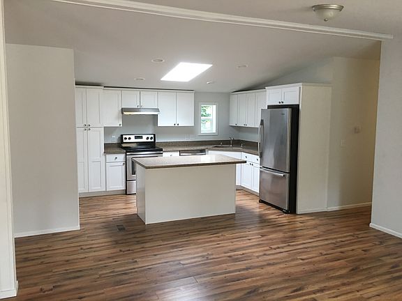 2nd image of 809 131st St NW