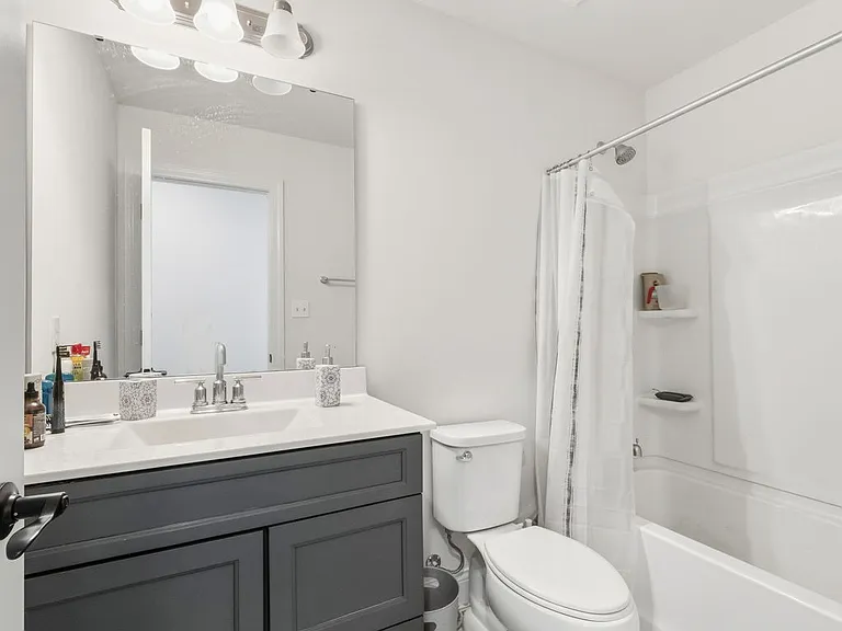106 Sommerset Ct — Photo 26