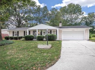 121 Williamsburg Dr, Belleville, IL 62221