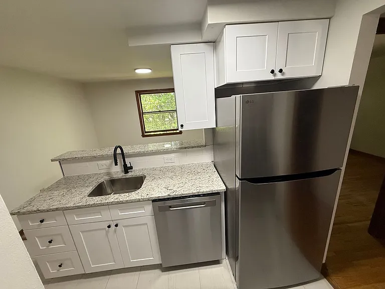 148 McCarty Ave — Photo 2