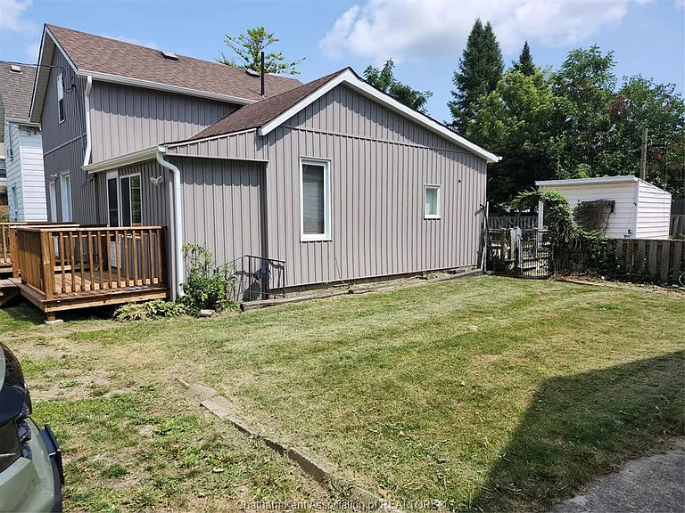 22 Gray St #B — Photo 16