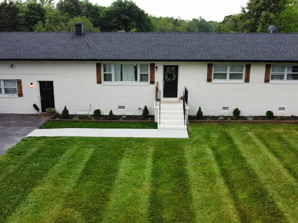 14315 Smallwood Dr, Hughesville, MD 20637