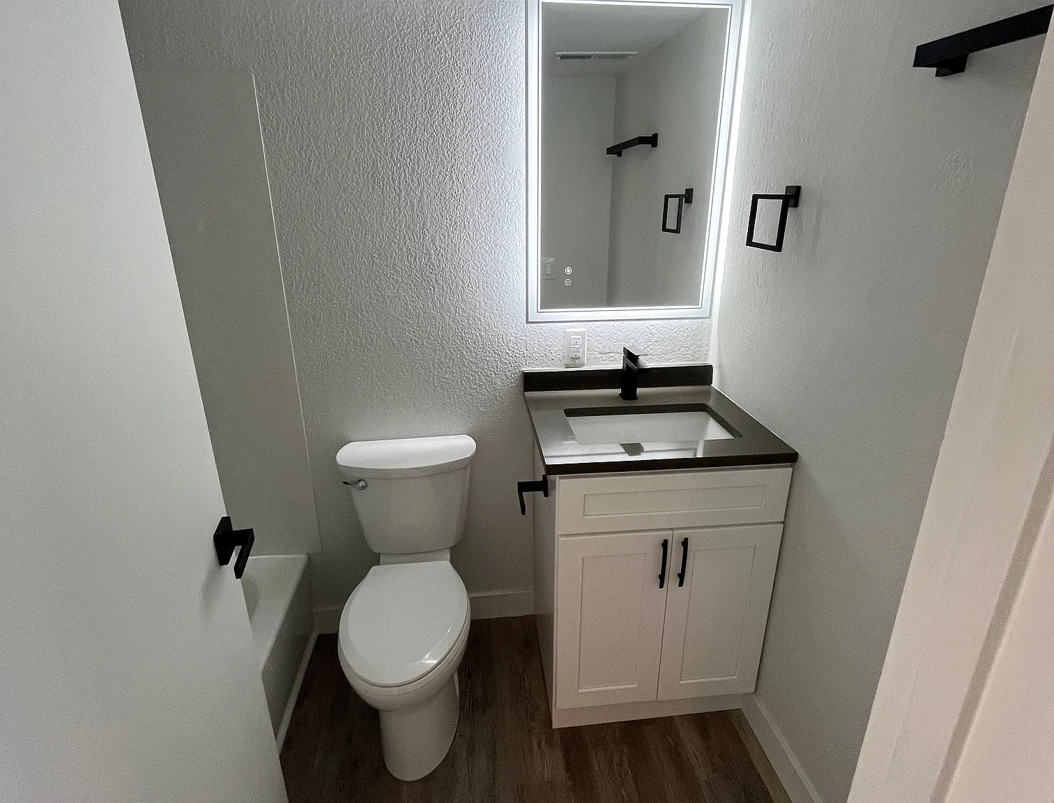 2734 Center Street — Photo 4