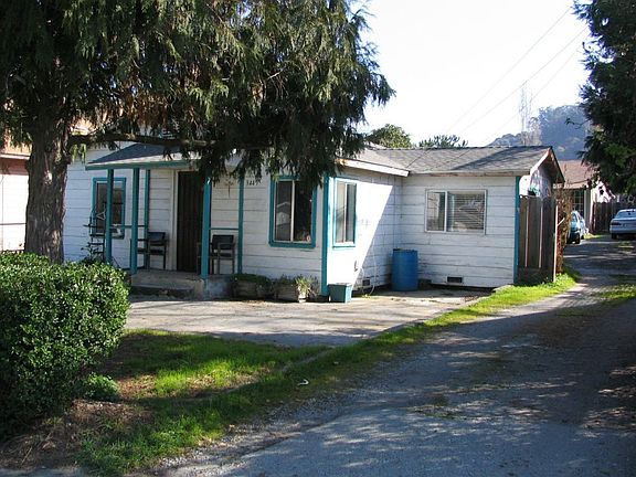 Front house and yard