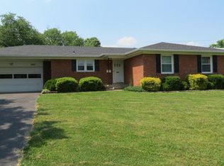 3521 Hughes Rd, Louisville, KY 40207