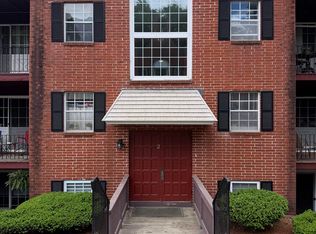 2 Louisburg Sq APT 3, Nashua, NH 03060