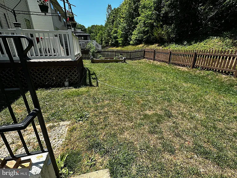6723 Averett Ct — Photo 27