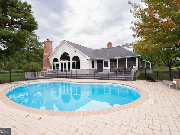 1001 Wagner Point Rd, Cambridge, MD 21613