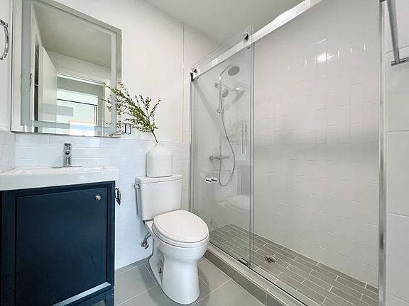 4th image of 361 Winthrop St #335