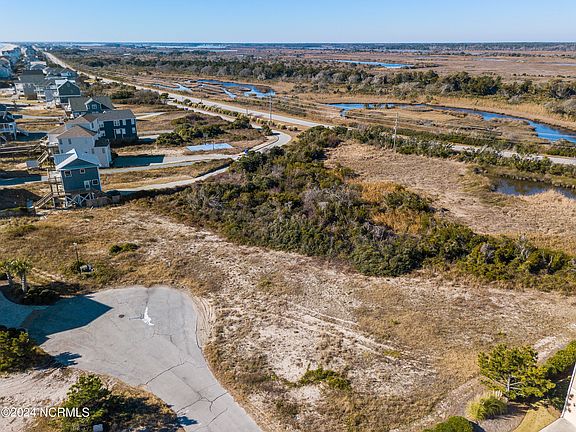 4th image of 161 Oceanview Ln
