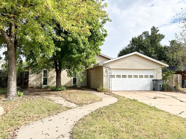 7131 NW Birch Pl, Lawton, OK 73505