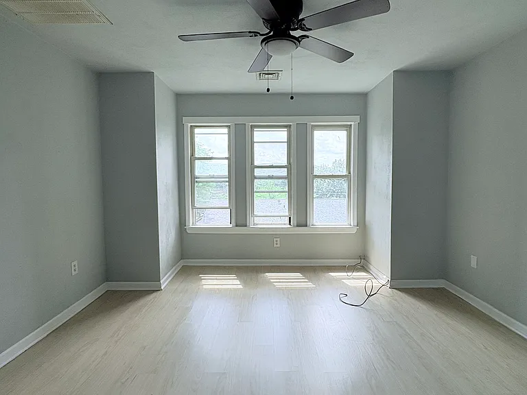 97 Fairview Ave #2 — Photo 8