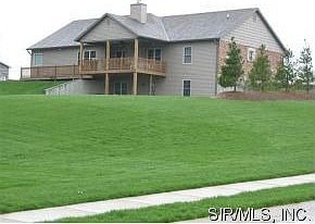 2nd image of 1237 Lakeview Dr