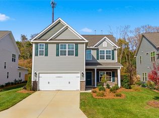 2944 Flat Rock Dr, Winston Salem, NC 27127