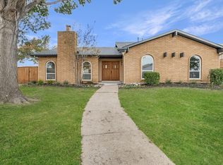 1912 Primrose Ln, Carrollton, TX 75007