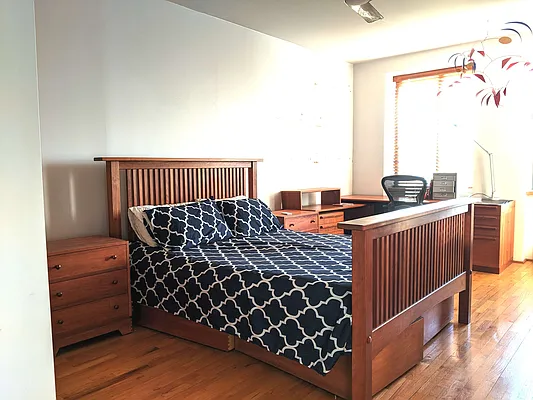 Rented by Compass | media 37