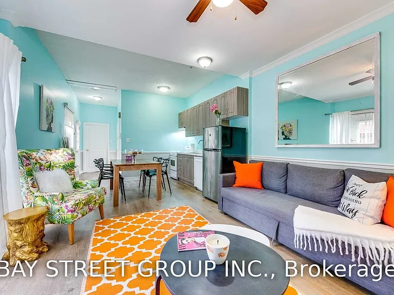 65 Gloucester St #2 — Photo 6