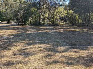 8110 E Garner Ln, Floral City, FL 34436