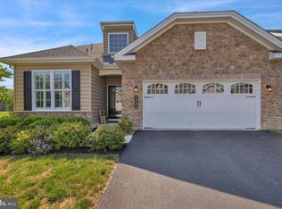 1084 Presidents Dr, Lititz, PA 17543