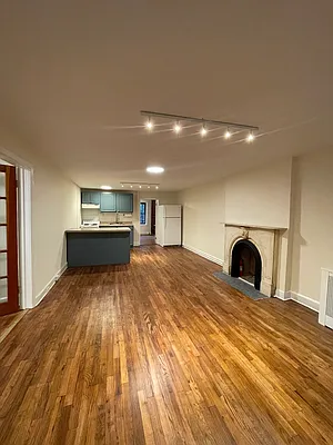 Rented by Compass | media 12