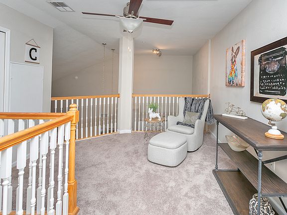 5th image of 8450 Gate Pkwy #118