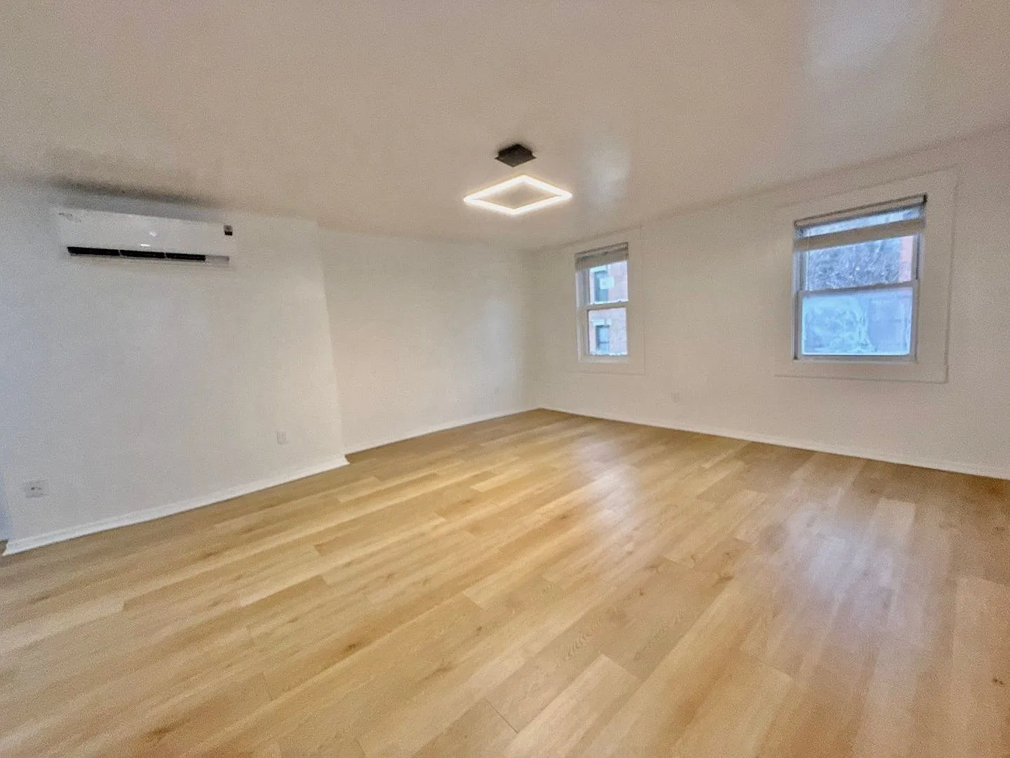 1 bed, 1.0 bath, 925 sqft, $1,100 — Photo 4