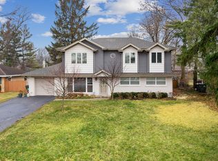 16W348 95th Pl, Burr Ridge, IL 60527