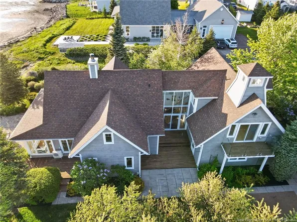 28 Sunset Ln, Shediac, NB E4P 5H3