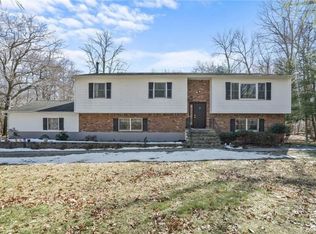 7 Ice House Rd, Highland Mills, NY 10930