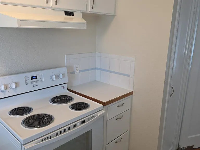 1106 Browns Point Blvd — Photo 9