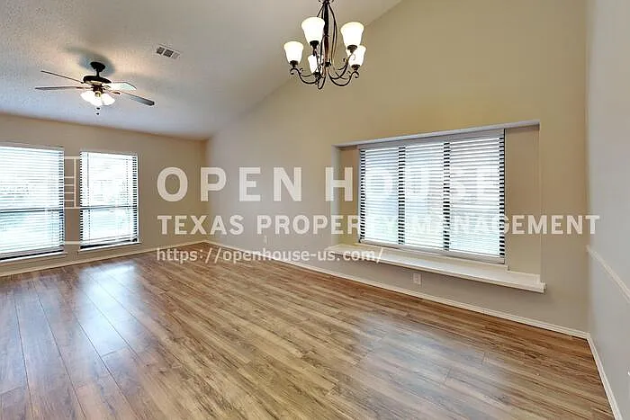 4403 Santa Cruz Ln — Photo 18