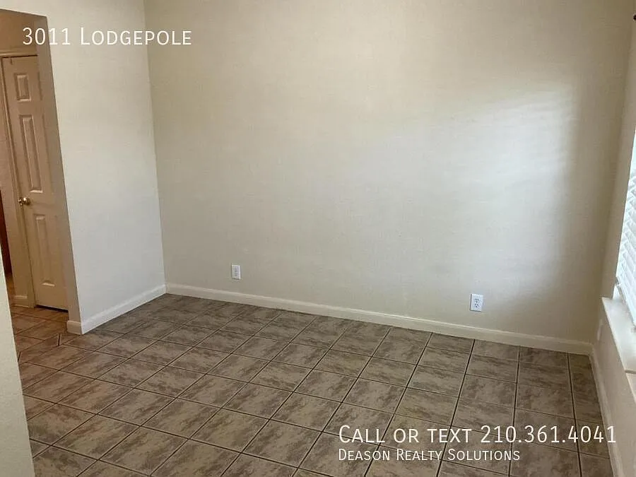 Building Photo - 3011 Lodgepole Ln