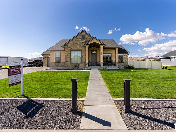 2nd image of 15545 N 4950 W
