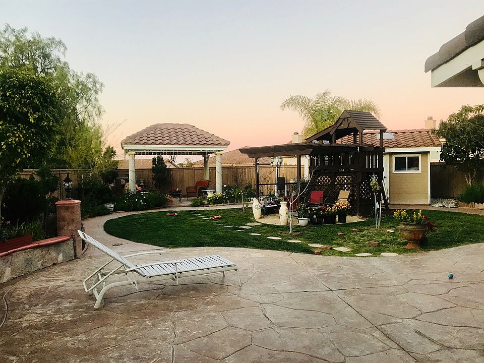 2nd image of 933 Roush Ct