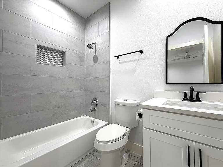 6708 Conley St #B — Photo 18