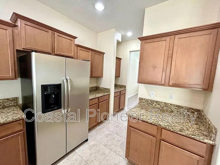 2123 Roanoke Springs Dr — Photo 7