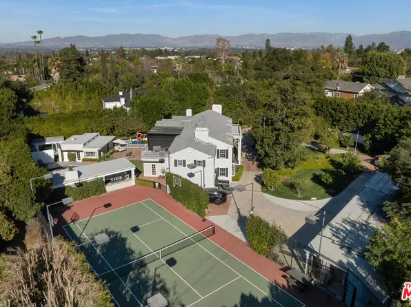 17503 Rancho St, Encino, CA 91316